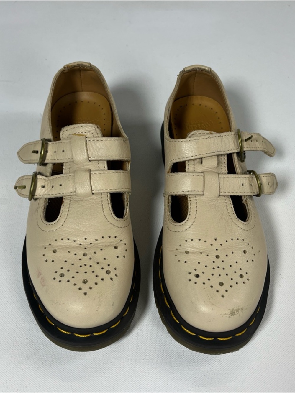 SOLD Dr. Martens Mary Jane 8065 Shoes Leather Buckle Flats Perforated Beige Wome - Picture 3 of 16